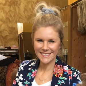 Meet your Posher, Emily